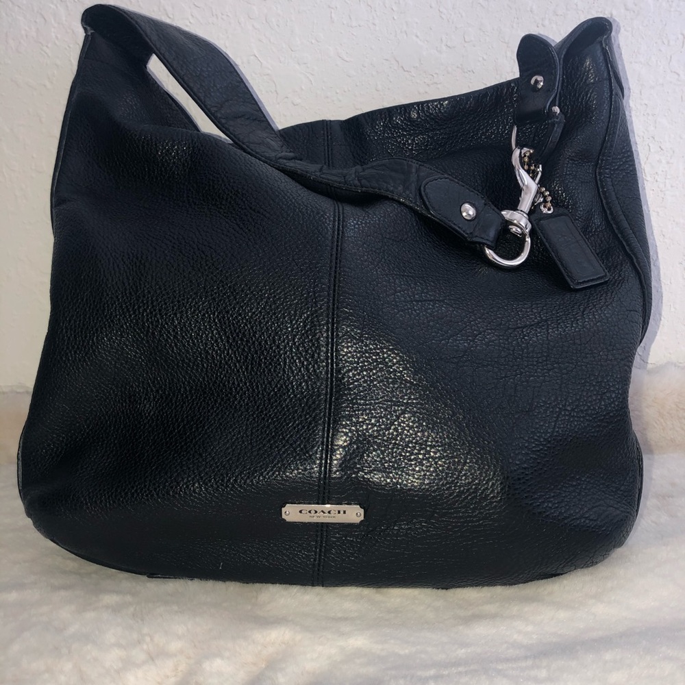 Coach Avery boho style black leather bag